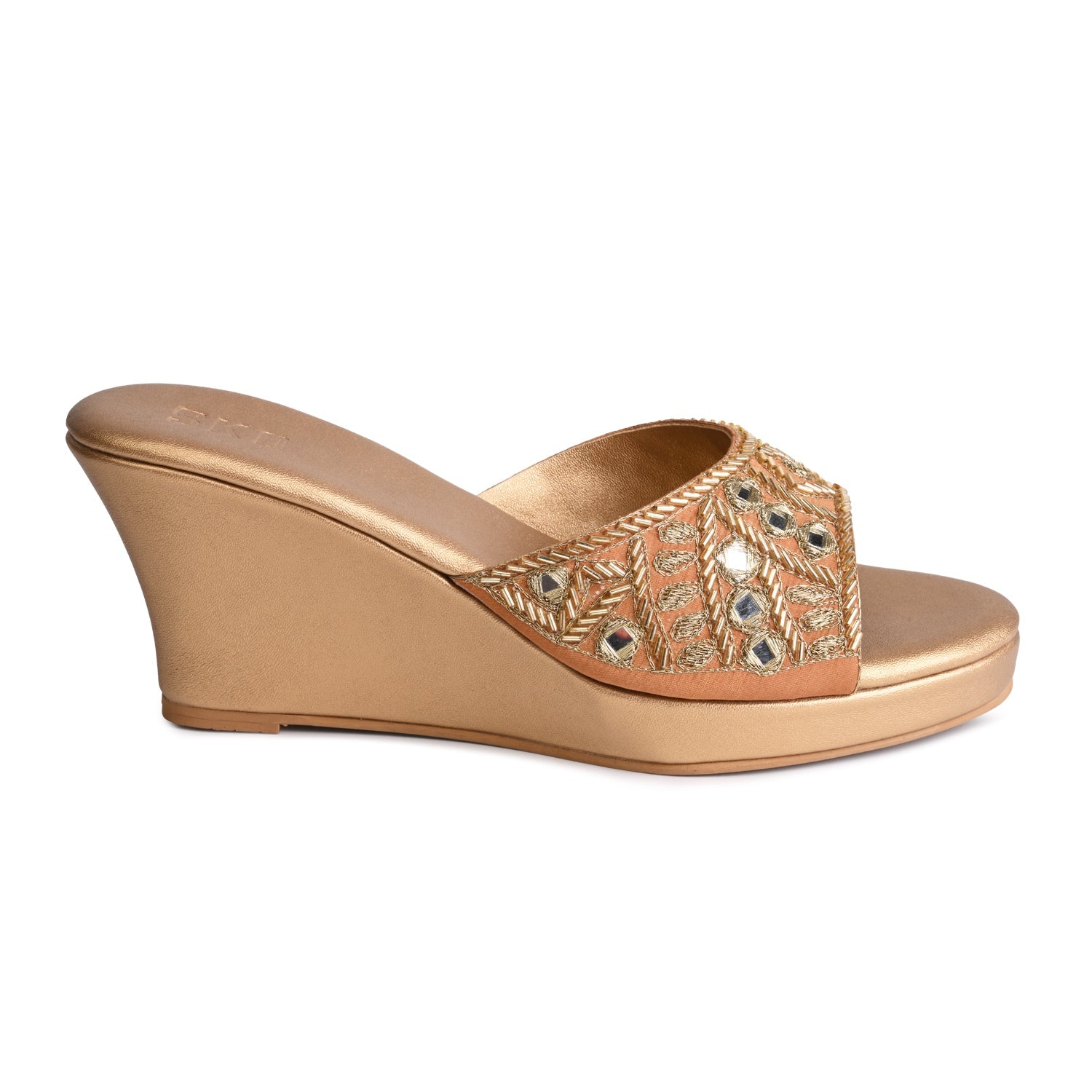 Aayna Wedges in Gold