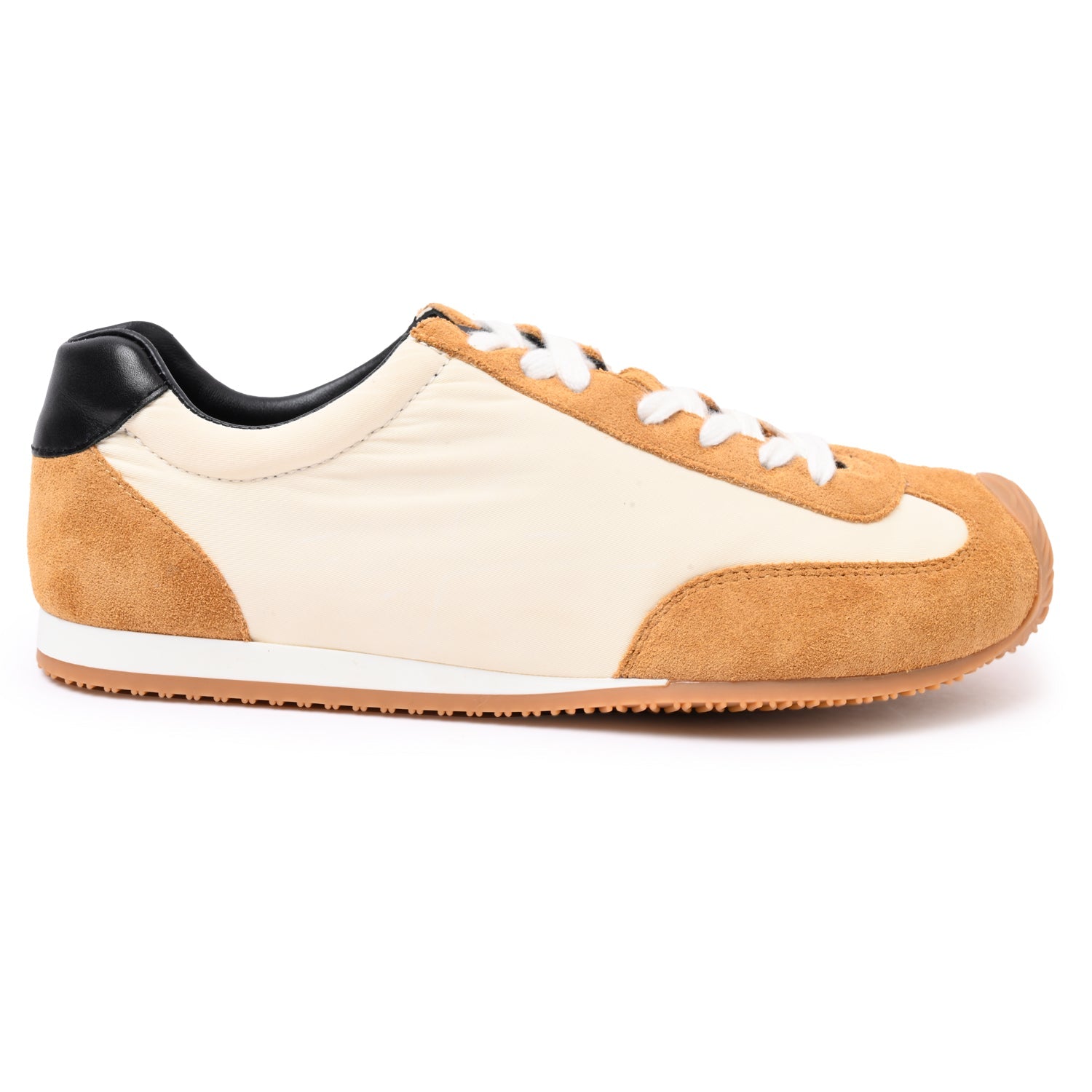 Clean Sneakers in Beige