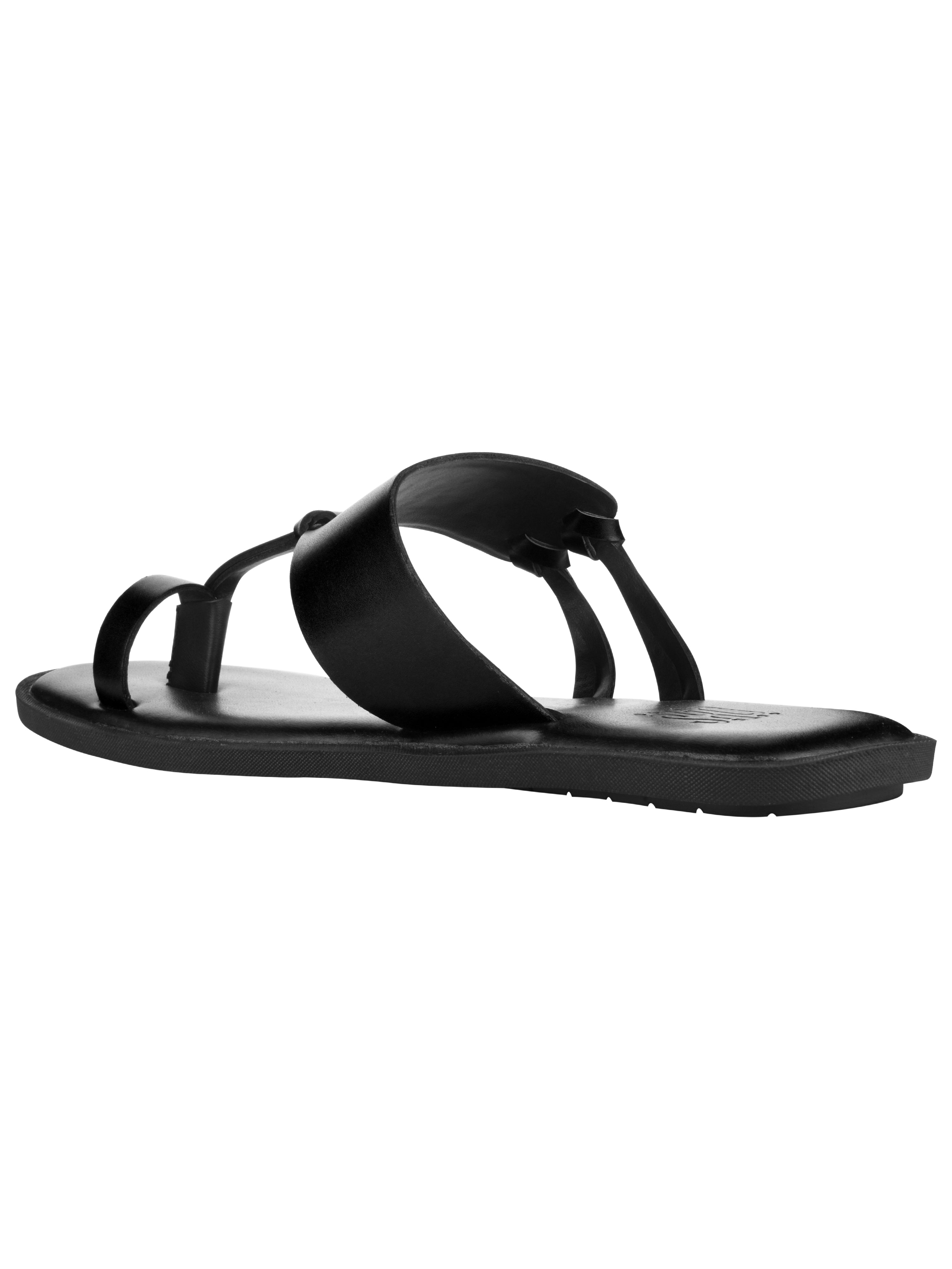 Indy Black Kolhapuri Slippers For Men