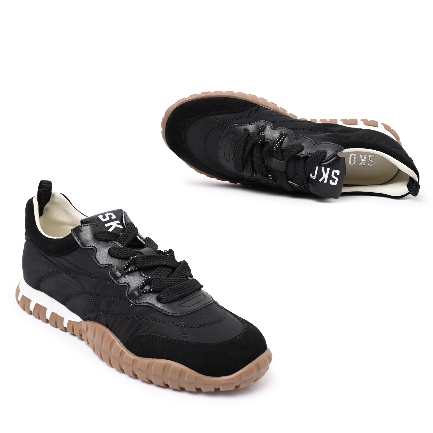 Classic Sneakers in Black
