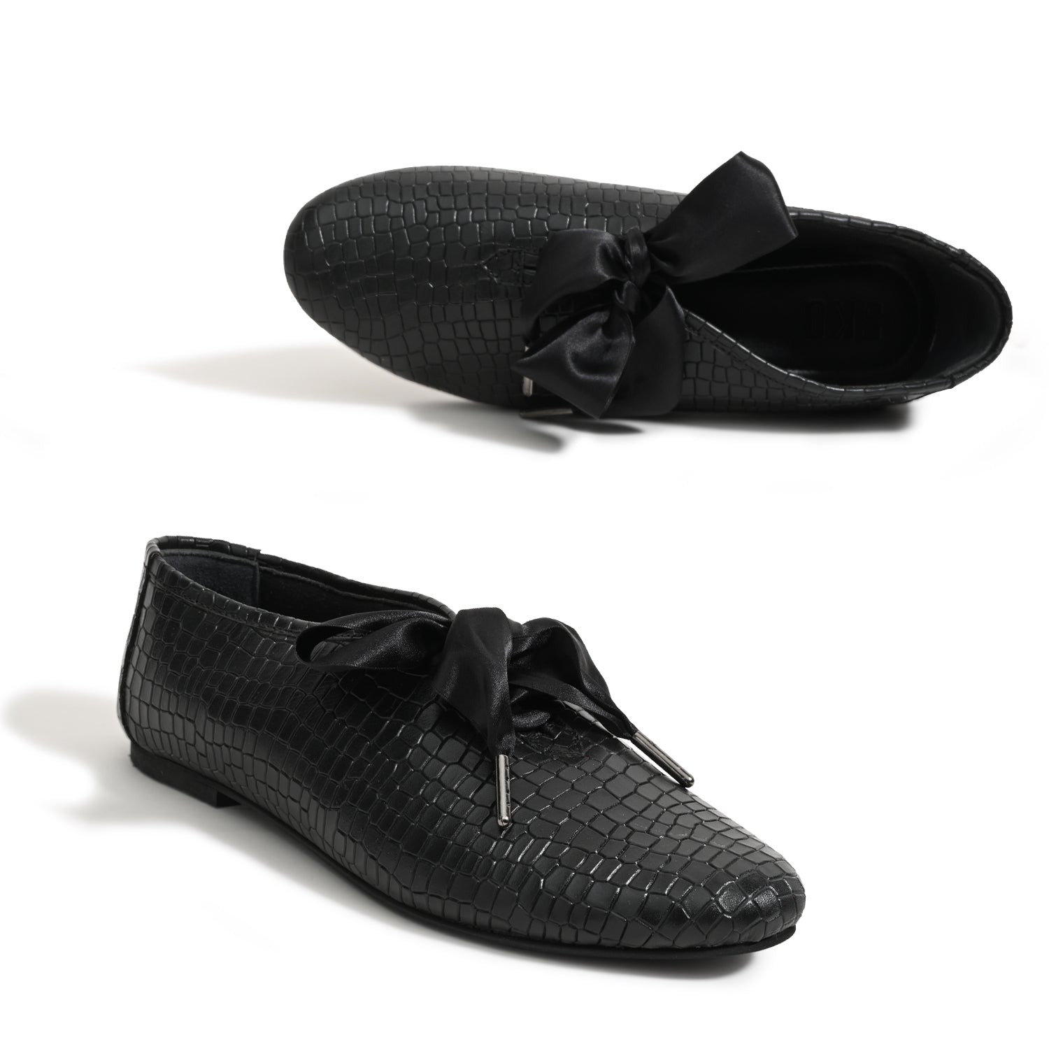 Freya Black Derby Shoes With Bow Laces For Women