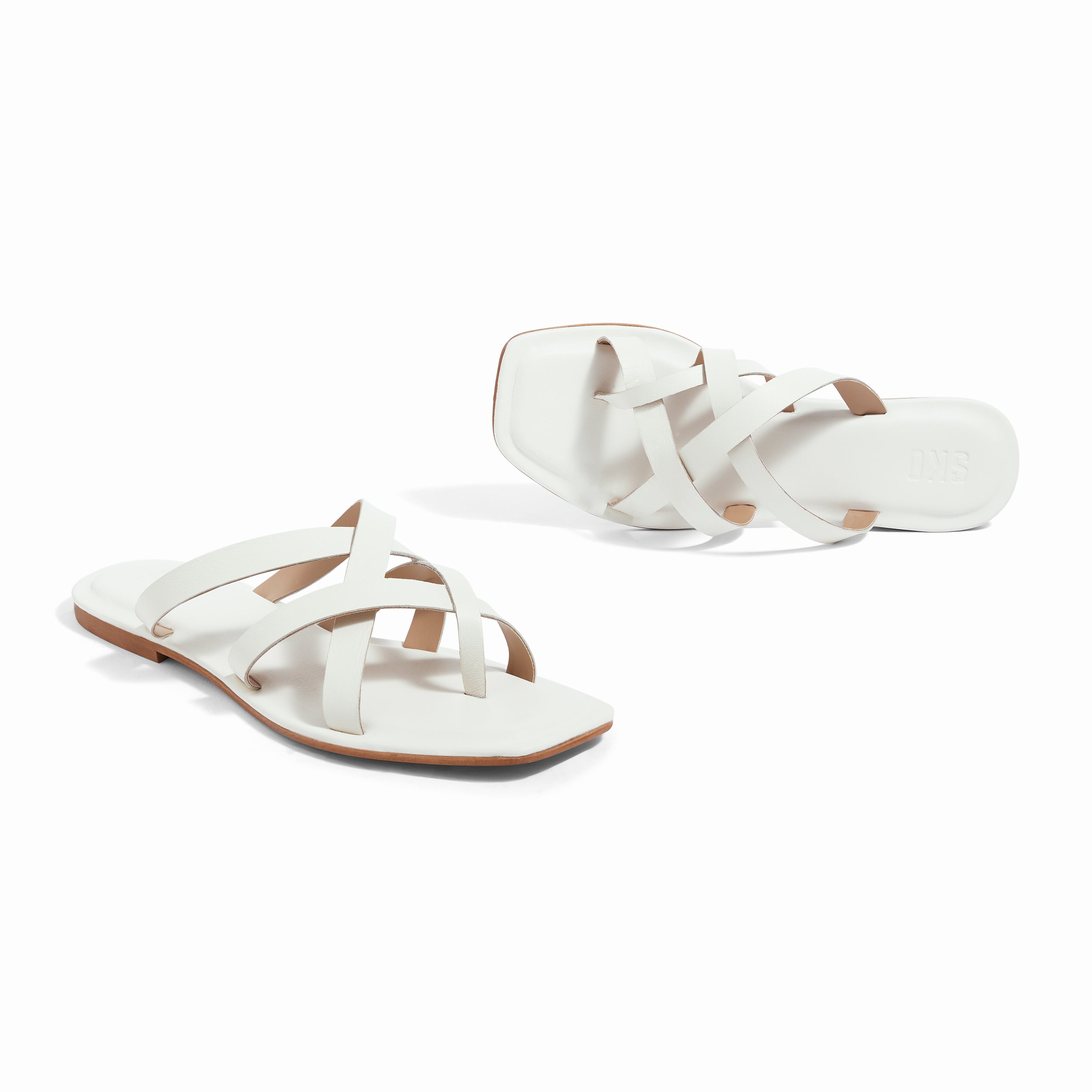 Salvadore Flat Sandals in Ivory