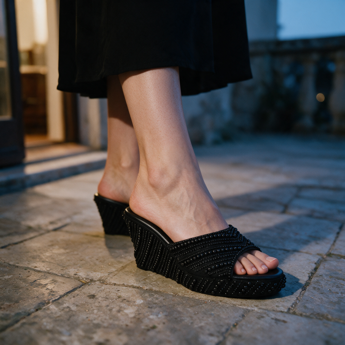 Merjen Black Wedges